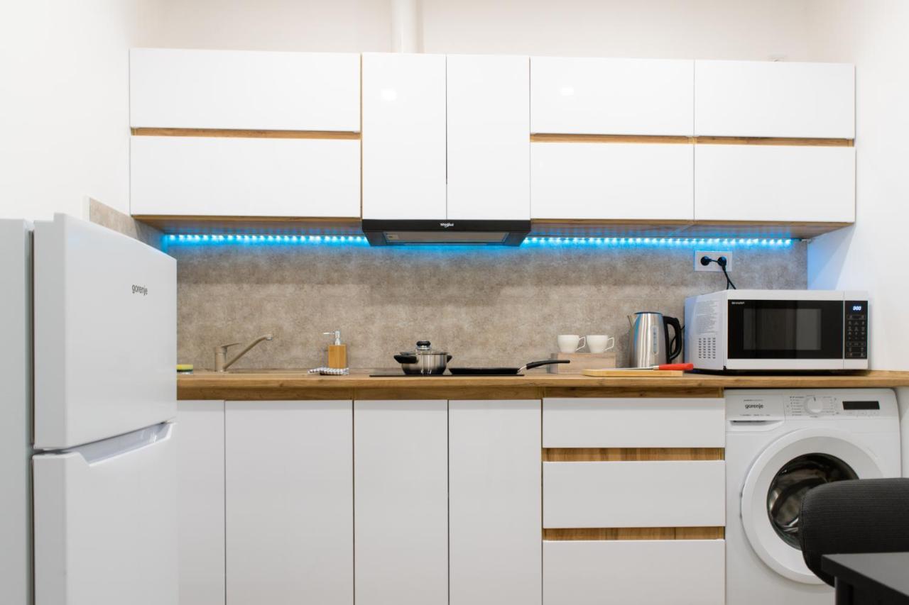 The Central Border Premium Apartment Sturovo Ngoại thất bức ảnh