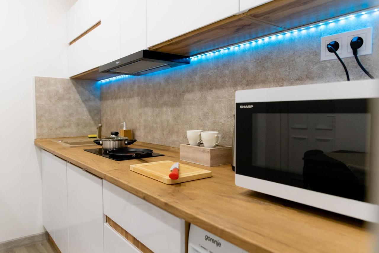 The Central Border Premium Apartment Sturovo Ngoại thất bức ảnh